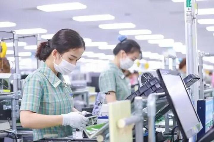Hotspot Matrix và Nửa thập kỉ trôi qua, Hồ Ngọc Hà diện bikini vẫn cứ